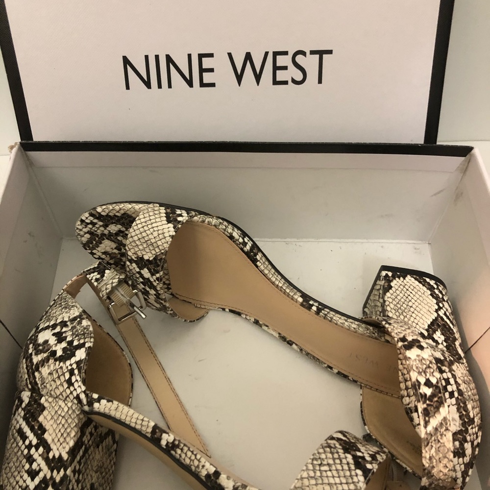 Sandals Faux Snakeskin Block Heels Ankle Strap 9M